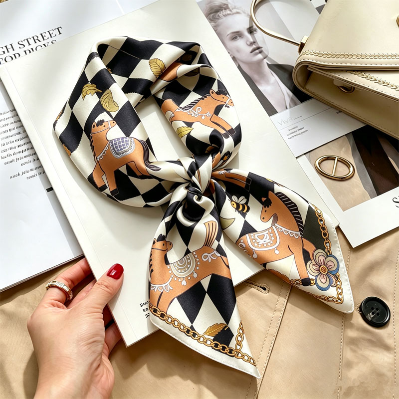 Damskie chusteczki do nosa Jed – Scarf Silk Square recenzja i cena